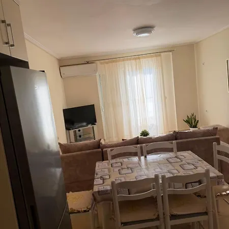 Andria Appartamento Sarandë